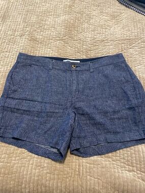 Old Navy Everyday Short in Navy and Chambray Blue